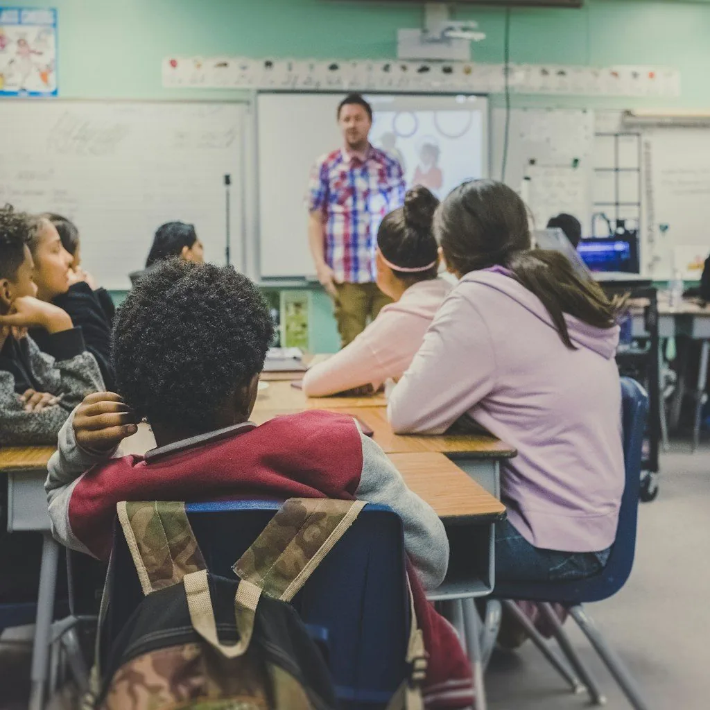 ThinkJunior platform — ThinkJunior платформа AI education